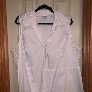Foxcroft Tops - White Foxcroft Sleeveless Button Down (20W) Foxcroft Tops - White Foxcroft Sleeveless Button Down (20W)